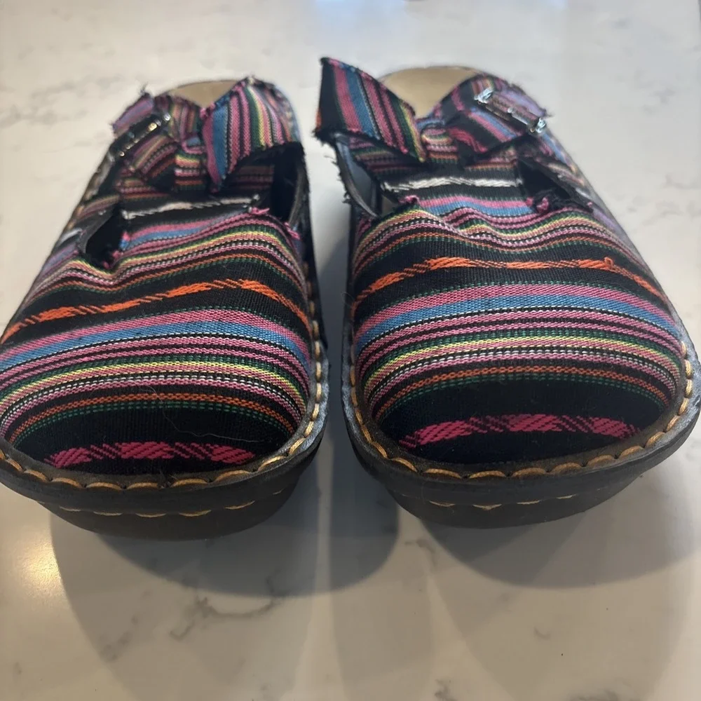 INGARO Happy SlipOn Clogs BuckleFabric Stripe Hippie Boho Comfort Women SZ 8.5 - Picture 6 of 10